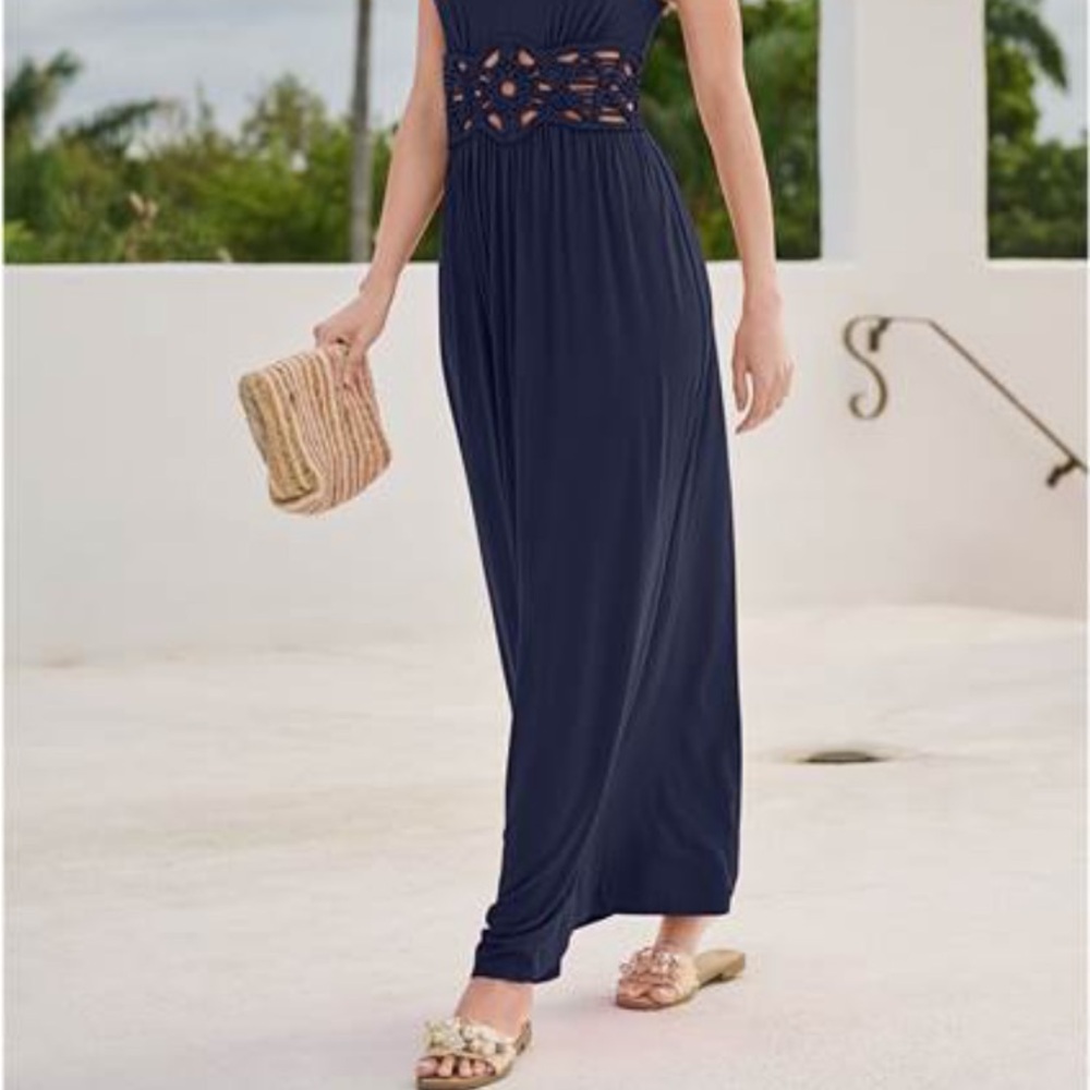 VENUS Maxi Dress